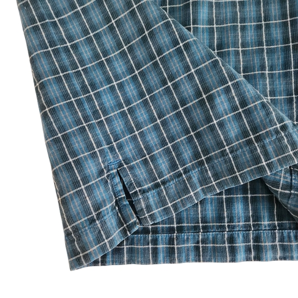 WOOLRICH Plaid Short Sleeve Button-Up Shirt - Large - Picture 4 of 14